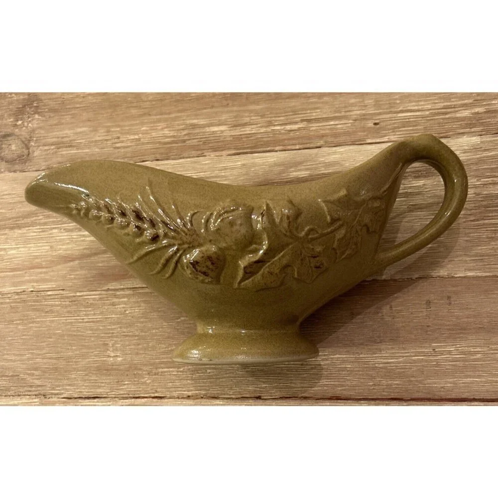 SUR LA TABLE Gravy Sauce Boat Harvest Golden Brown Wheat Acorn